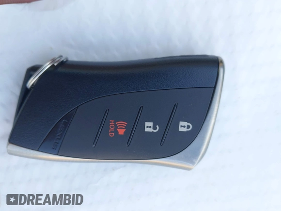 2024 Lexus RZ 300e Premium z VIN JTJABABB1RA004615, wystawiony jako IAAI lot #41310232 z przebiegiem 9 622 mil mil oraz . Historia ofert i sprzedaży dostępna na DreamBid. Obrazek 11.
