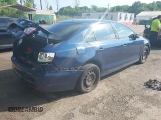 2012 Volkswagen Jetta SE with VIN 3VWDP7AJ0CM086860, listed as a IAAI auction lot 42751399 with 177,890 mi miles and . Bid and sale history available at DreamBid. Image 4.
