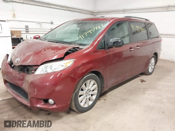 2011 Toyota Sienna XLE with VIN 5TDDK3DC6BS007004, listed as a IAAI auction lot 41793481 with 255,255 mi miles. Bid and sale history available at carsss.com. Image 18.
