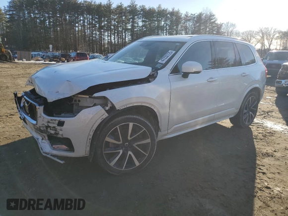2021 Volvo XC90 Momentum with VIN YV4A221K3M1675588, listed as a Copart auction lot 47232725 with 39,787 mi miles and Clean Title. Bid and sale history available at carsss.com. Image 1.