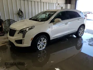 2020 Cadillac XT5 Luxury FWD z VIN 1GYKNAR45LZ232416, wystawiony jako Copart lot #50729455 z przebiegiem Nie podano mil oraz Czysty tytuł • Clean title. Historia ofert i sprzedaży dostępna na DreamBid. Obrazek 1.