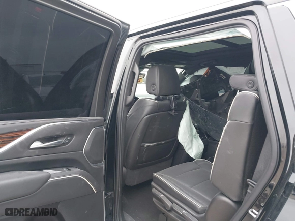 2021 Cadillac Escalade Premium Luxury with VIN 1GYS3CKL2MR163981, listed as a IAAI auction lot 41593007 with 61,753 mi miles. Bid and sale history available at carsss.com. Image 8.