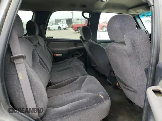 2002 GMC Yukon SLE z VIN 1GKEC13V52J192656, wystawiony jako Copart lot #46674605 z przebiegiem 258 336 mil mil oraz Szkoda całkowita • Salvage title. Historia ofert i sprzedaży dostępna na DreamBid. Obrazek 11.