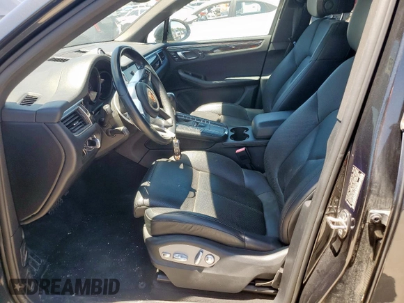 2018 Porsche Macan with VIN WP1AA2A50JLB22704, listed as a Copart auction lot 65922525 with 37,370 mi miles and Salvage title. Bid and sale history available at DreamBid. Image 7.