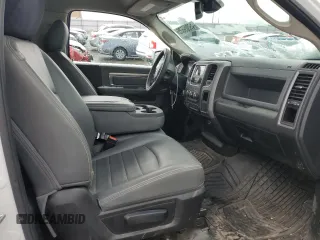 2020 Ram 1500 Tradesman z VIN 3C6JR7DT1LG260552, wystawiony jako Copart lot #49009535 z przebiegiem 107 514 mil mil oraz Szkoda całkowita • Salvage title. Historia ofert i sprzedaży dostępna na DreamBid. Obrazek 10.