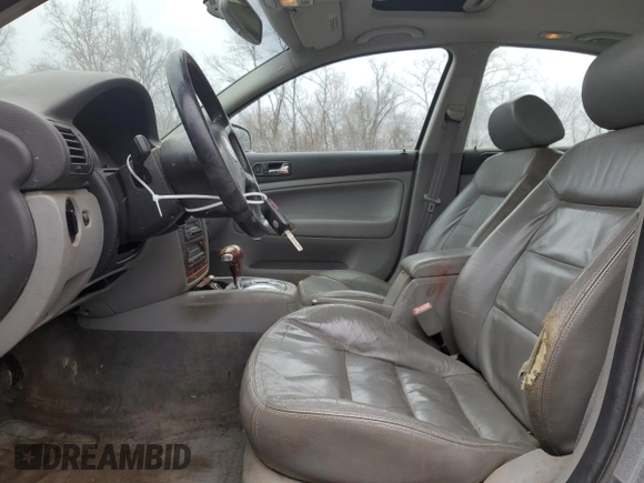 2003 Volkswagen Passat GLX z VIN WVWRH63B53P198926, wystawiony jako Copart lot #46875345 z przebiegiem 185 075 mil mil oraz Szkoda całkowita • Salvage title. Historia ofert i sprzedaży dostępna na DreamBid. Obrazek 7.