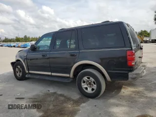 1998 Ford Expedition XLT with VIN 1FMRU17L2WLB80537, listed as a Copart auction lot 78256524 with 219,517 mi miles and Non Repairable. Bid and sale history available at carsss.com. Image 2.