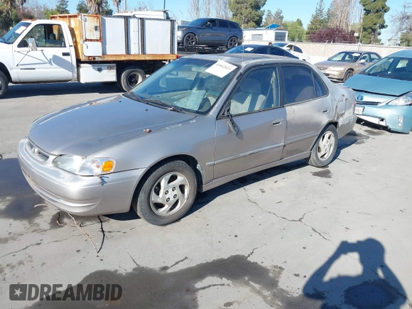 1999 Toyota Corolla VE z VIN 1NXBR18E6XZ225512, wystawiony jako IAAI lot #41842023 z przebiegiem 324 718 mil mil oraz . Historia ofert i sprzedaży dostępna na DreamBid. Obrazek 2.