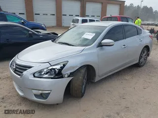 2013 Nissan Altima 3.5 SL with VIN 1N4BL3AP5DC162522, listed as a IAAI auction lot 41684332 with 161,423 mi miles. Bid and sale history available at carsss.com. Image 17.