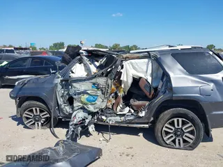 2019 Toyota 4Runner SR5 with VIN JTEBU5JR9K5709552, listed as a IAAI auction lot 40316407 with 1 mi miles. Bid and sale history available at carsss.com. Image 14.