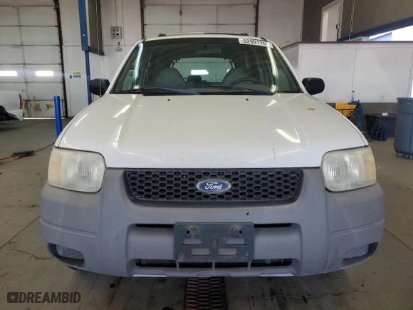 2001 Ford Escape XLS with VIN 1FMYU01181KF33553, listed as a Copart auction lot 52991765 with 214,453 mi miles and Clean Title. Bid and sale history available at carsss.com. Image 5.