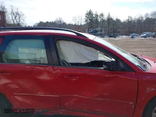 2005 Volvo V50 with VIN YV1MW390652058916, listed as a IAAI auction lot 41444072 with 154,576 mi miles. Bid and sale history available at carsss.com. Image 13.