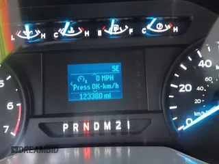 2017 Ford F-250 XLT с VIN 1FT7X2B61HEC10144, выставлен на аукционе IAAI как лот 42256812 с пробегом 123 380 миль миль и . История ставок и продаж доступна на DreamBid. Изображение 7.