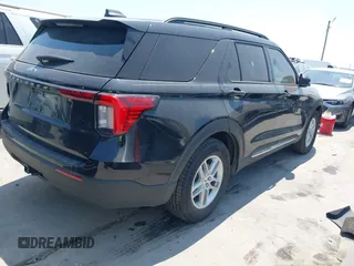 2025 Ford Explorer Active with VIN 1FMUK7DH7SGA99586, listed as a IAAI auction lot 42325672 with 1,960 mi miles and . Bid and sale history available at DreamBid. Image 4.