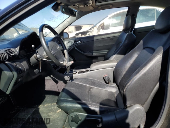 2002 Mercedes-Benz C 230/260/280/320 with VIN WDBRN47J82A364189, listed as a Copart auction lot 50239005 with 167,560 mi miles and Clean Title. Bid and sale history available at DreamBid. Image 7.