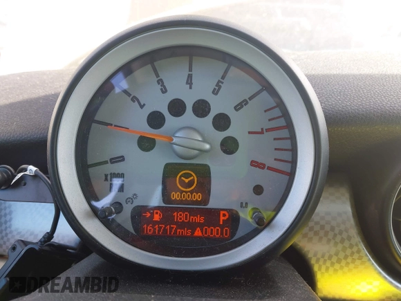 2007 MINI Hardtop S с VIN WMWMF73537TL92266, выставлен на аукционе IAAI как лот 42532567 с пробегом 161 717 миль миль и . История ставок и продаж доступна на DreamBid. Изображение 7.