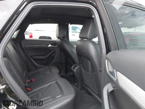 2018 Audi Q3 Premium z VIN WA1BCCFS8JR006212, wystawiony jako IAAI lot #42208285 z przebiegiem 96 571 mil mil oraz . Historia ofert i sprzedaży dostępna na DreamBid. Obrazek 8.