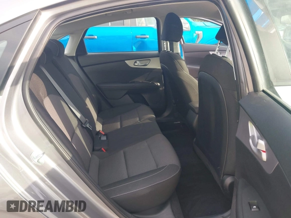 2024 Kia Forte LXS z VIN 3KPF24AD6RE836512, wystawiony jako IAAI lot #42166367 z przebiegiem 3 352 mil mil oraz . Historia ofert i sprzedaży dostępna na DreamBid. Obrazek 8.