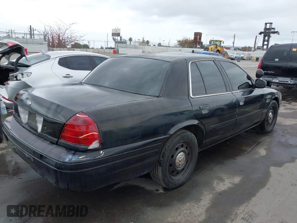 2008 Ford Police Interceptor z VIN 2FAHP71V68X165085, wystawiony jako IAAI lot #42115476 z przebiegiem 171 925 mil mil oraz . Historia ofert i sprzedaży dostępna na DreamBid. Obrazek 4.