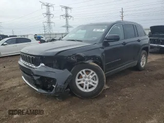 2023 Jeep Grand Cherokee Laredo z VIN 1C4RJHAG3PC625418, wystawiony jako Copart lot #49271395 z przebiegiem 12 874 mil mil oraz Szkody całkowita. Historia ofert i sprzedaży dostępna na DreamBid. Obrazek 1.