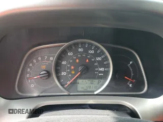 2013 Toyota RAV4 LE с VIN JTMBFREV6DD041408, выставлен на аукционе Copart как лот 54700675 с пробегом 128 110 миль миль и Списание • Salvage title. История ставок и продаж доступна на DreamBid. Изображение 9.