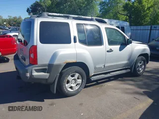 2005 Nissan Xterra S z VIN 5N1AN08WX5C613663, wystawiony jako IAAI lot #42429346 z przebiegiem Nie podano mil oraz . Historia ofert i sprzedaży dostępna na DreamBid. Obrazek 4.