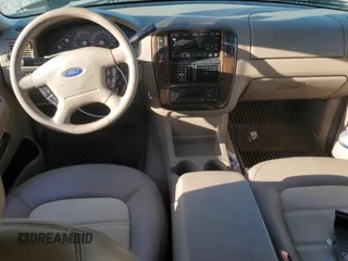 2003 Ford Explorer Eddie Bauer z VIN 1FMZU64K93UC10258, wystawiony jako Copart lot #75002904 z przebiegiem 191 287 mil mil oraz Szkoda całkowita • Salvage title. Historia ofert i sprzedaży dostępna na DreamBid. Obrazek 8.