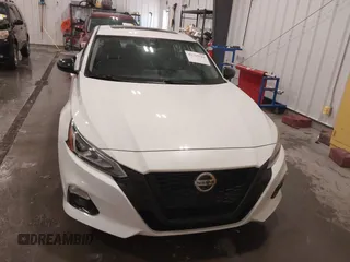2022 Nissan Altima SR with VIN 1N4BL4CV8NN344643, listed as a IAAI auction lot 41755102 with 61,303 mi miles and . Bid and sale history available at DreamBid. Image 12.