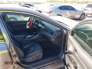 2019 Toyota Camry XSE with VIN 4T1B61HK3KU770042, listed as a IAAI auction lot 41840898 with 101,957 mi miles. Bid and sale history available at carsss.com. Image 5.