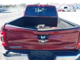 2019 Ram 2500 Laramie with VIN 3C6UR5FL1KG537617, listed as a IAAI auction lot 41076191 with 82,818 mi miles. Bid and sale history available at carsss.com. Image 16.