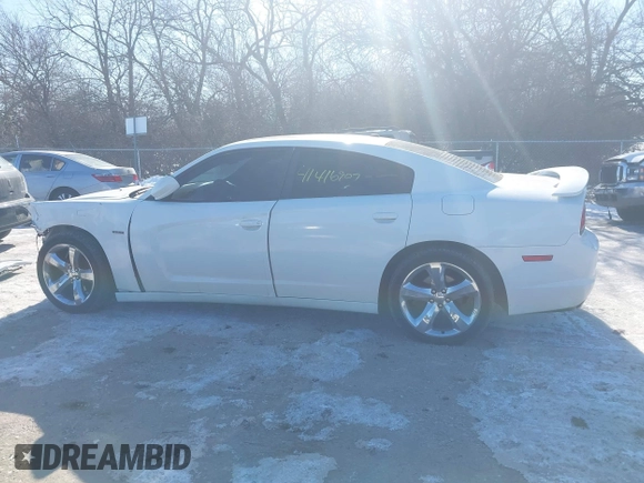 2013 Dodge Charger RT with VIN 2C3CDXCT6DH682260, listed as a IAAI auction lot 41416907 with 110,056 mi miles. Bid and sale history available at carsss.com. Image 15.