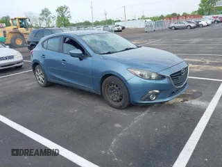 2014 Mazda 3 i Sport with VIN JM1BM1K70E1204263, listed as a IAAI auction lot 42068205 with 153,139 mi miles. Bid and sale history available at carsss.com. Image 1.