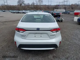 2022 Toyota Corolla Hybrid LE with VIN JTDEAMDE5N3000761, listed as a IAAI auction lot 41724487 with 134,135 mi miles. Bid and sale history available at carsss.com. Image 15.