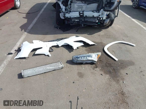 2025 GMC Acadia FWD Denali z VIN 1GKENLRS3SJ214267, wystawiony jako IAAI lot #42290521 z przebiegiem Nie podano mil oraz . Historia ofert i sprzedaży dostępna na DreamBid. Obrazek 12.
