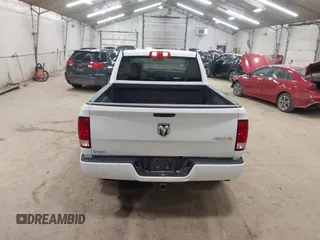2018 Ram 1500 Express с VIN 1C6RR7FT5JS221341, выставлен на аукционе IAAI как лот 42496776 с пробегом 87 421 миль миль и . История ставок и продаж доступна на DreamBid. Изображение 17.
