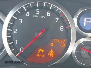 2009 Nissan GT-R Premium z VIN JN1AR54F79M250219, wystawiony jako IAAI lot #41964474 z przebiegiem 77 677 mil mil oraz . Historia ofert i sprzedaży dostępna na DreamBid. Obrazek 15.