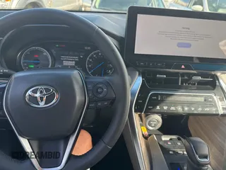 2024 Toyota Venza LE with VIN JTEAAAAH2RJ181617, listed as a Copart auction lot 77784994 with 1,371 mi miles and Clean Title. Bid and sale history available at carsss.com. Image 9.