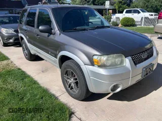 2005 Ford Escape Hybrid with VIN 1FMCU96H85KE41773, listed as a Copart auction lot 58528875 with 202,015 mi miles and Clean title. Bid and sale history available at DreamBid. Image 1.