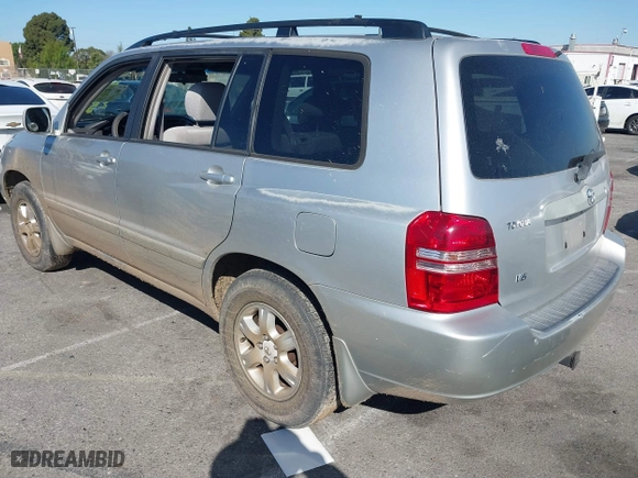 2002 Toyota Highlander with VIN JTEGF21A120061372, listed as a IAAI auction lot 41755320 with 206,256 mi miles. Bid and sale history available at carsss.com. Image 3.