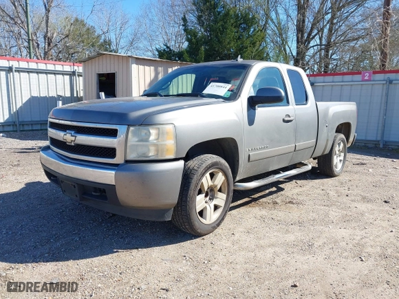 2008 Chevrolet Silverado 1500 LT w/1LT with VIN 1GCEC19J68Z267052, listed as a IAAI auction lot 41700844 with 170,426 mi miles. Bid and sale history available at carsss.com. Image 2.