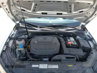 2018 Volkswagen Passat 2.0T SE with VIN 1VWBA7A3XJC045113, listed as a IAAI auction lot 41814006 with 59,095 mi miles. Bid and sale history available at carsss.com. Image 10.