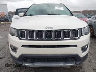 2018 Jeep Compass Limited with VIN 3C4NJDCBXJT350246, listed as a IAAI auction lot 41711327 with 112,364 mi miles. Bid and sale history available at carsss.com. Image 12.