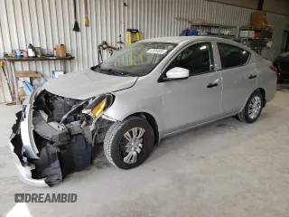 2016 Nissan Versa SV z VIN 3N1CN7AP3GL824819, wystawiony jako Copart lot #47594655 z przebiegiem 156 393 mil mil oraz Szkoda całkowita • Salvage title. Historia ofert i sprzedaży dostępna na DreamBid. Obrazek 1.