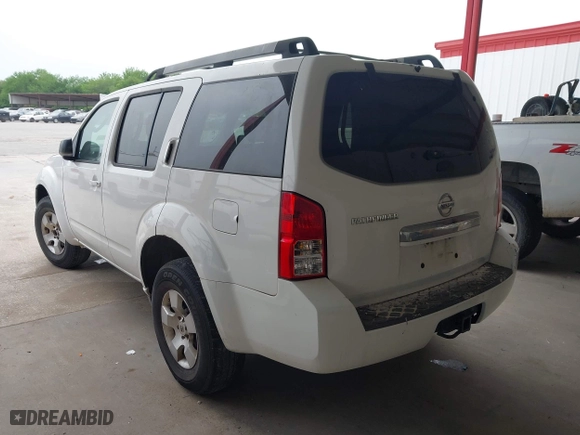 2008 Nissan Pathfinder S with VIN 5N1AR18U68C651436, listed as a IAAI auction lot 41950563 with 320,070 mi miles. Bid and sale history available at carsss.com. Image 3.