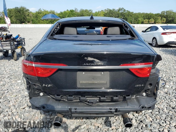 2018 Jaguar XF z VIN SAJBF4EV7JCY55962, wystawiony jako Copart lot #55228375 z przebiegiem 40 420 mil mil oraz Szkoda całkowita • Salvage title. Historia ofert i sprzedaży dostępna na DreamBid. Obrazek 6.