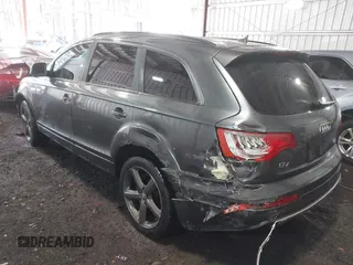 2015 Audi Q7 Premium Plus with VIN WA1LGAFE1FD028287, listed as a IAAI auction lot 41820192 with 104,540 mi miles and . Bid and sale history available at DreamBid. Image 3.