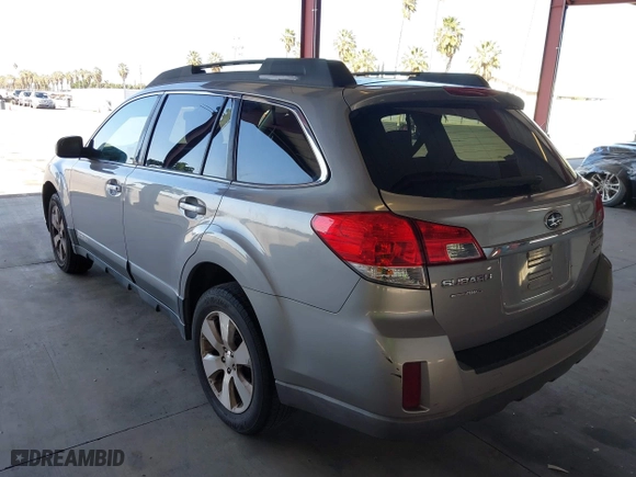 2010 Subaru Outback 3.6R Prem HK Audio/Pwr Moon with VIN 4S4BRDHC8A2317983, listed as a IAAI auction lot 42079078 with 232,722 mi miles. Bid and sale history available at carsss.com. Image 3.