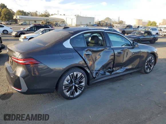 2024 BMW 5 Series 530i with VIN WBA43FJ01RCS08326, listed as a Copart auction lot 75218854 with 0 mi miles and Salvage Title. Bid and sale history available at carsss.com. Image 3.