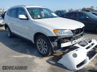 2011 BMW X3 28i with VIN 5UXWX5C52BL715405, listed as a IAAI auction lot 41915177 with 142,199 mi miles. Bid and sale history available at carsss.com. Image 1.