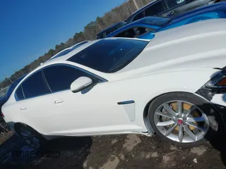 2015 Jaguar XF V6 Portfolio with VIN SAJWA0F7XF8U64372, listed as a IAAI auction lot 41352544 with 62,307 mi miles. Bid and sale history available at carsss.com. Image 13.